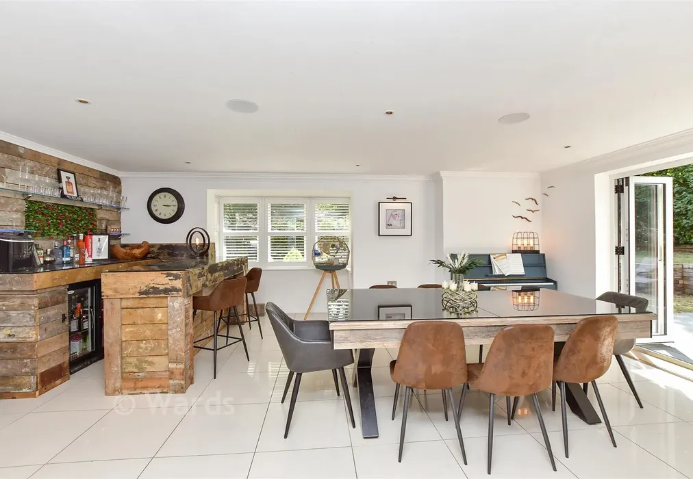 Dining/Family Room - Orwell Spike, West Malling, Kent - Wards of Kent
