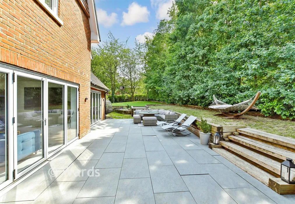 Rear Garden - Orwell Spike, West Malling, Kent - Wards of Kent