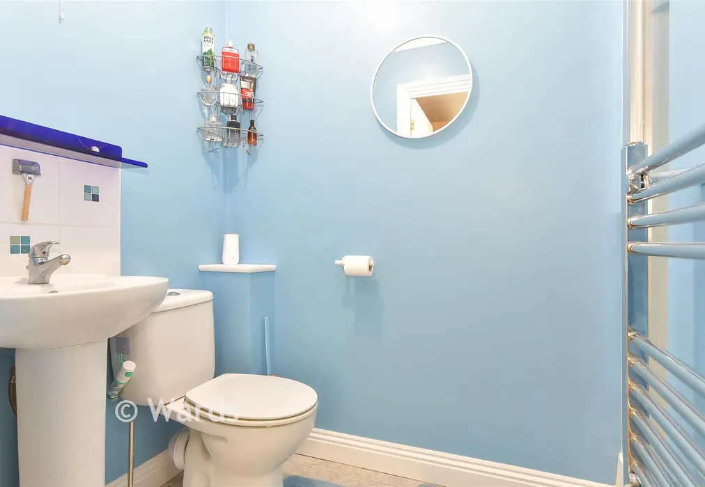 En-Suite Shower Room - Ferry Lane, Wouldham, Rochester, Kent - Wards of Kent