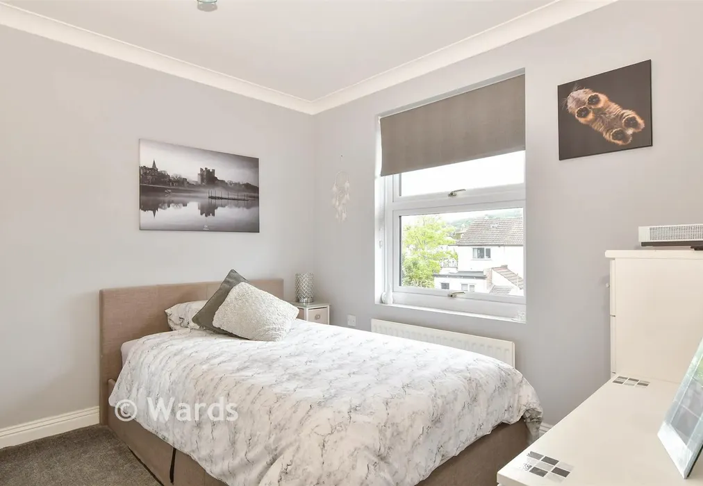 Bedroom 2 - Ferry Lane, Wouldham, Rochester, Kent - Wards of Kent