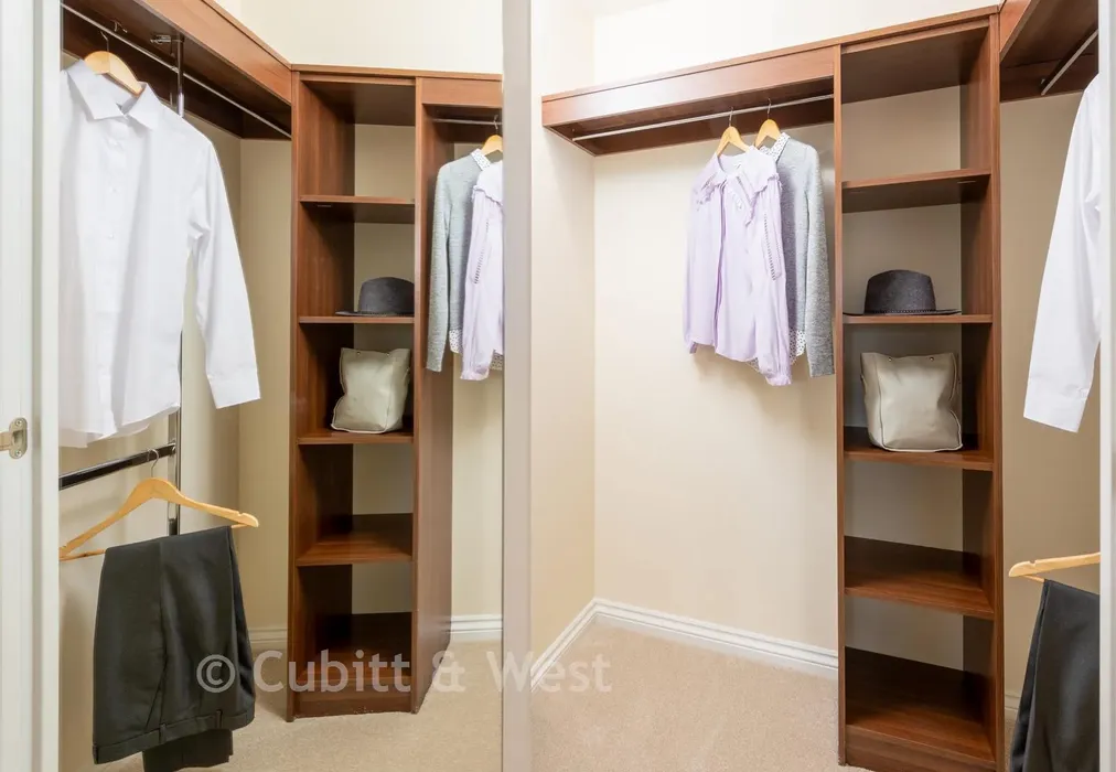 Walk In Wardrobe - Colebrooke Lodge, Prices Lane, Reigate, Surrey - Wards of Kent