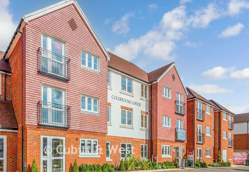 Front - Colebrooke Lodge, Prices Lane, Reigate, Surrey - Wards of Kent