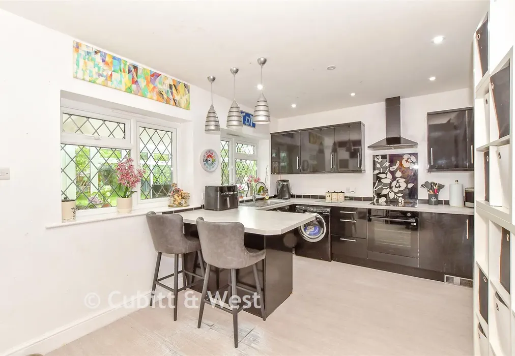 Annexe Kitchen/Breakfast Room - Shripney Road, Shripney, West Sussex - Wards of Kent