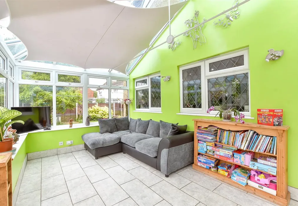 Conservatory - Shripney Road, Shripney, West Sussex - Wards of Kent