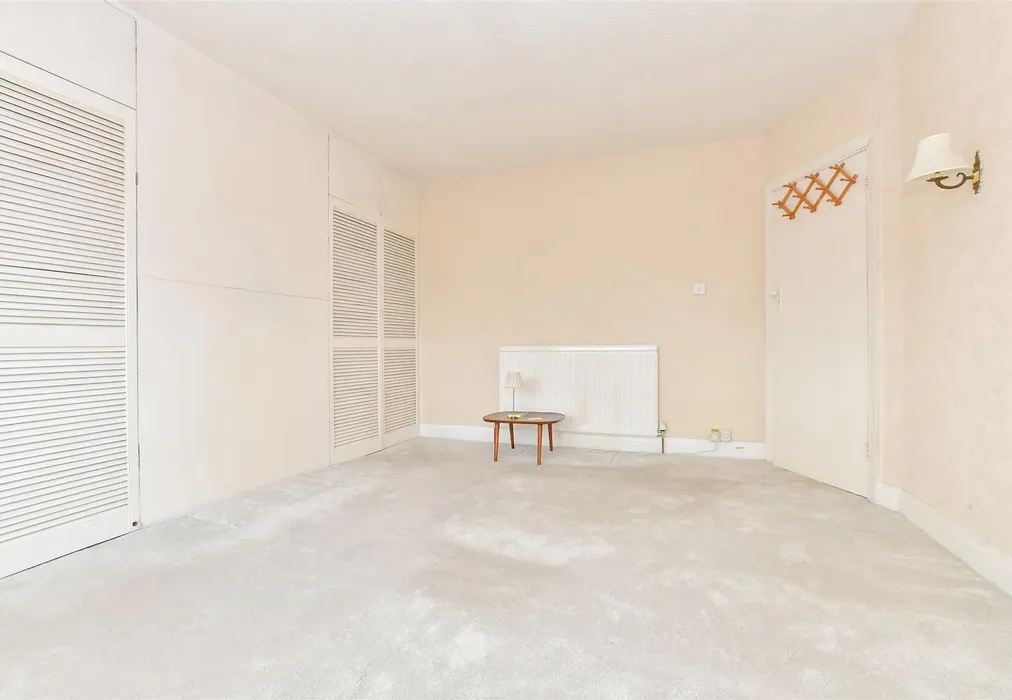 Bedroom 1 - Newington Road, Ramsgate, Kent - Wards of Kent