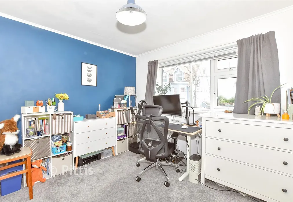 Bedroom 2 - Ward Road, Totland, Isle of Wight - Wards of Kent
