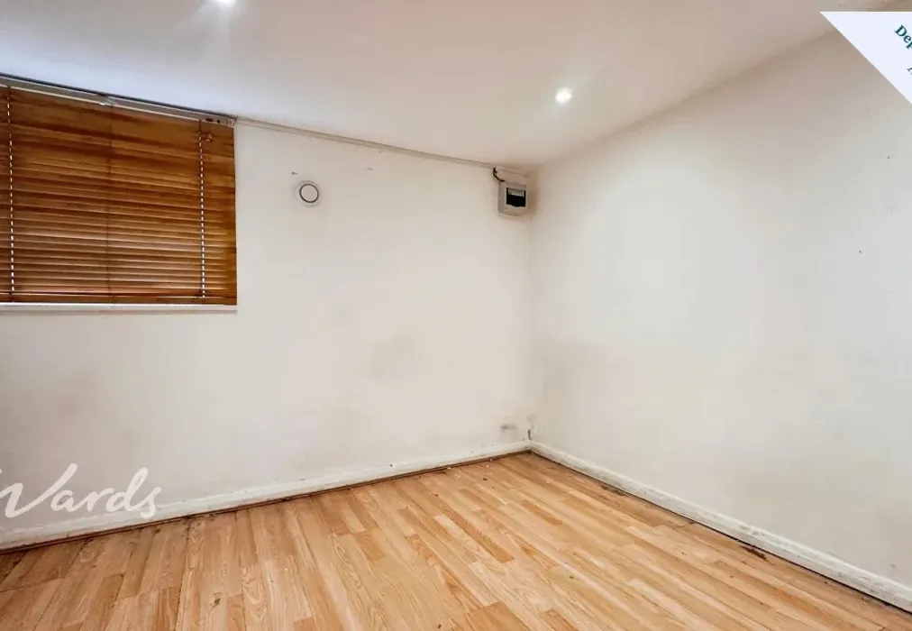 Bedroom - Bower Place Maidstone ME16 - Wards of Kent