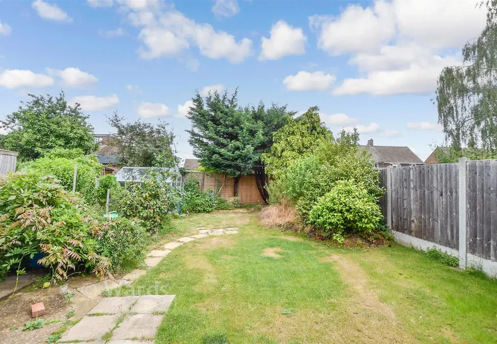 Rear Garden - The Avenue, Greenacres, Aylesford, Kent - Wards of Kent
