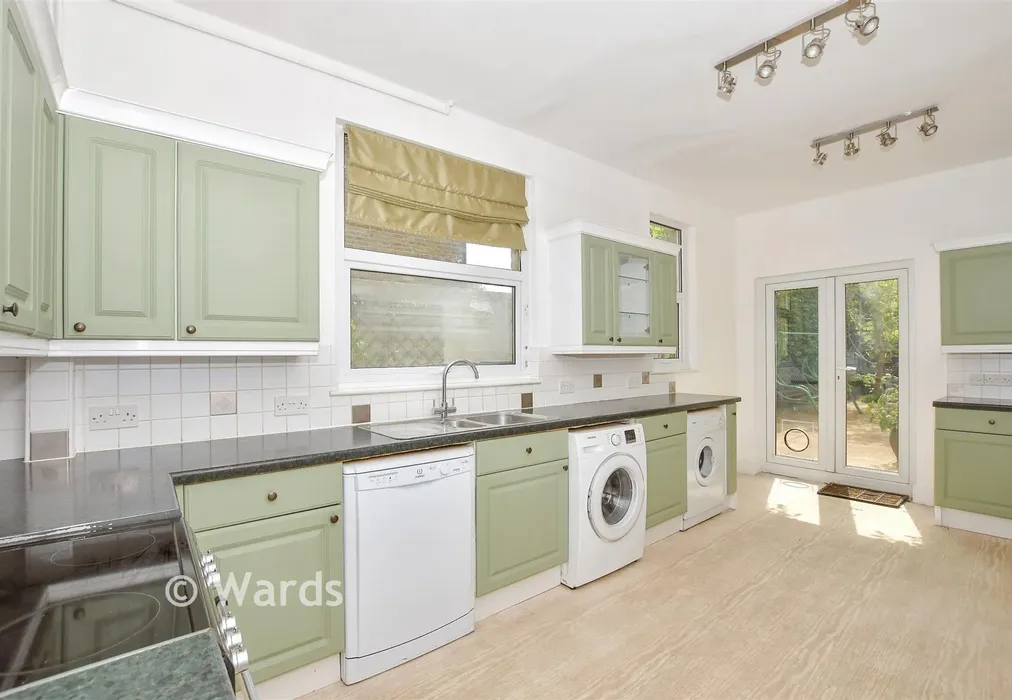 Kitchen - Loose Road, Loose, Maidstone, Kent - Wards of Kent