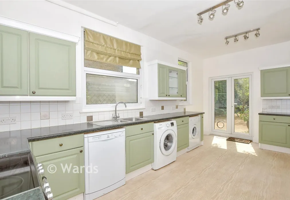 Kitchen - Loose Road, Loose, Maidstone, Kent - Wards of Kent