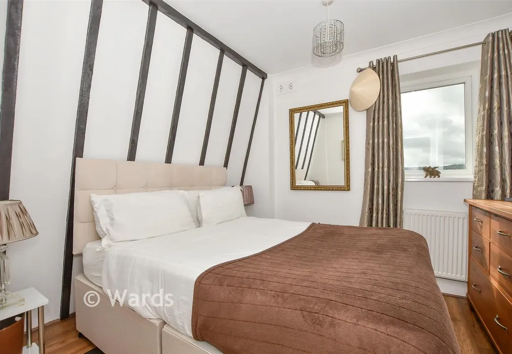 Bedroom 3 - Pilgrims Road, Halling, Rochester, Kent - Wards of Kent
