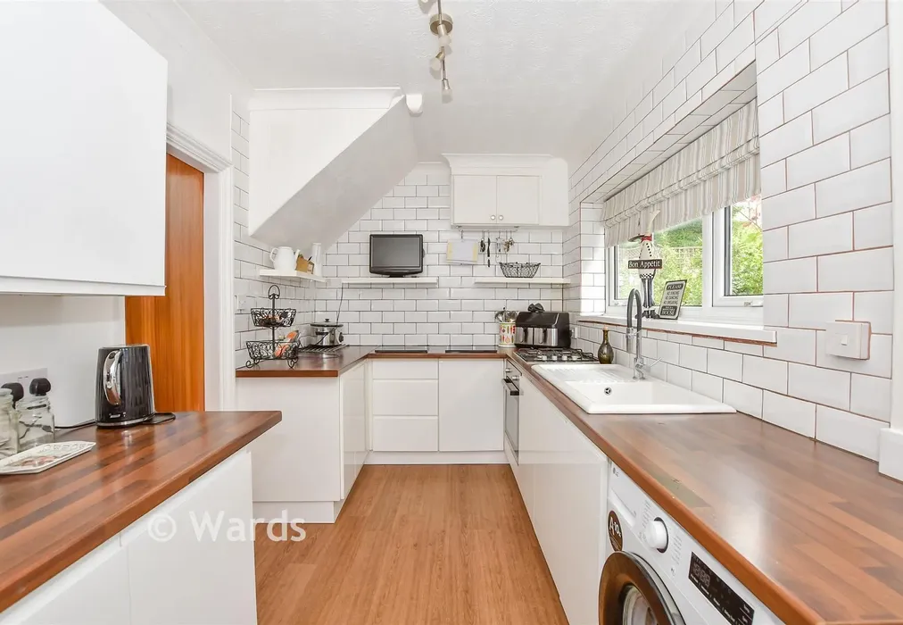 Kitchen - Pilgrims Road, Halling, Rochester, Kent - Wards of Kent
