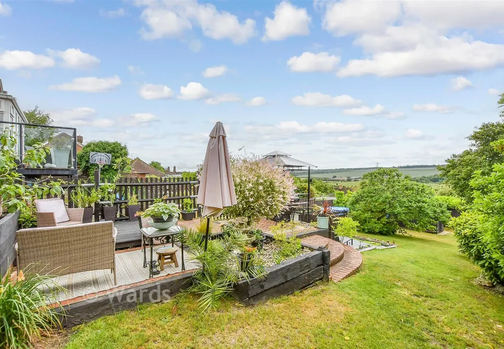 Rear Garden - Pilgrims Road, Halling, Rochester, Kent - Wards of Kent