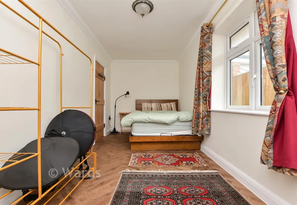 Bedroom 1 - St. Michael's Avenue, Margate, Kent - Wards of Kent