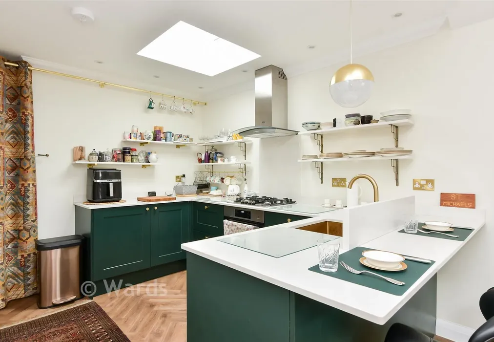 Kitchen - St. Michael's Avenue, Margate, Kent - Wards of Kent