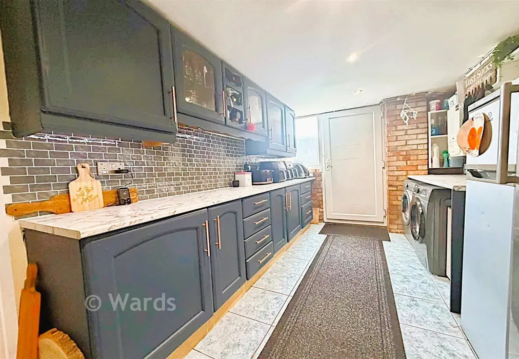 Utility Room New - Southsea Avenue, Minster-On-Sea, Sheerness, Kent - Wards of Kent