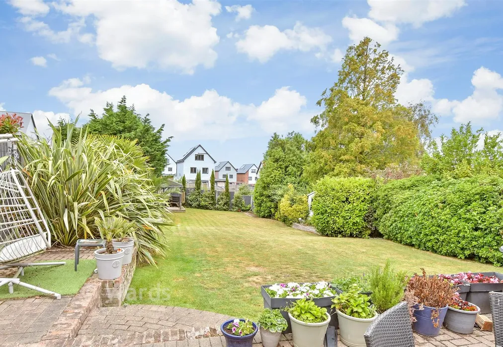 Rear Garden - Southsea Avenue, Minster-On-Sea, Sheerness, Kent - Wards of Kent