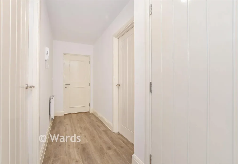 Entrance Hall - Three Fields Road, Tenterden, Kent - Wards of Kent