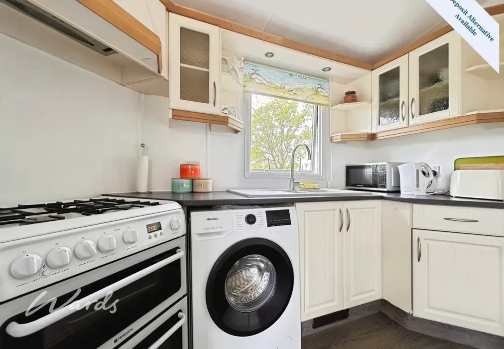 Kitchen - Smarden Road Ashford TN27 - Wards of Kent