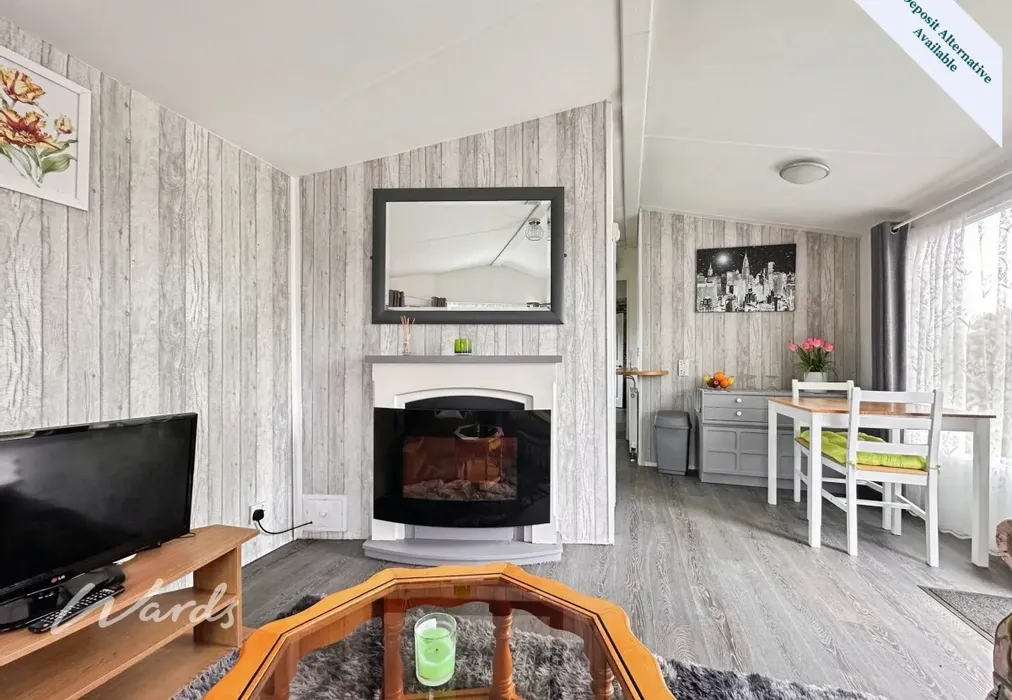 Living/Dining Area - Smarden Road Ashford TN27 - Wards of Kent