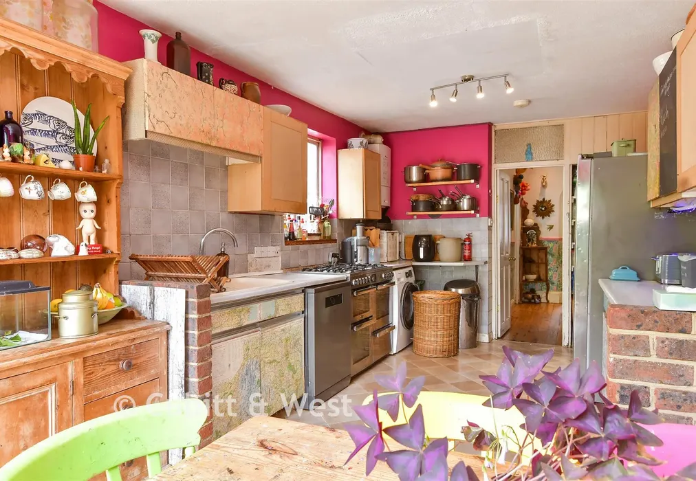 Internal Lifestyle Photograph - Cleveland Road, Brighton, East Sussex - Wards of Kent