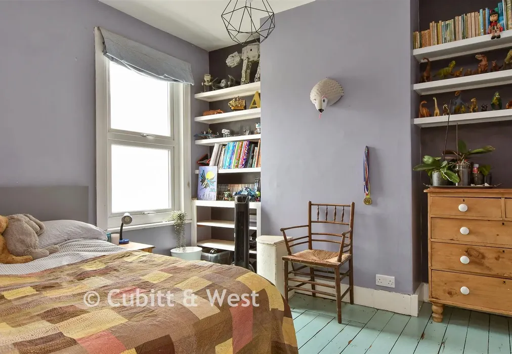 Bedroom 2 - Cleveland Road, Brighton, East Sussex - Wards of Kent