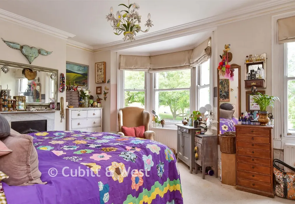 Bedroom 1 - Cleveland Road, Brighton, East Sussex - Wards of Kent