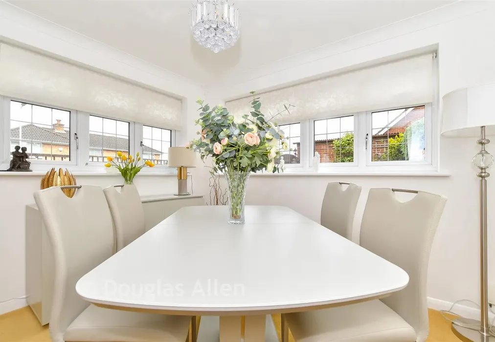 Dining Area - Wingletye Lane, Hornchurch, Essex - Wards of Kent