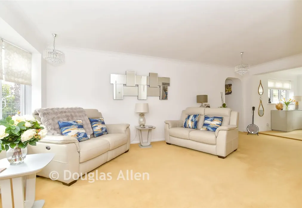 Lounge - Wingletye Lane, Hornchurch, Essex - Wards of Kent