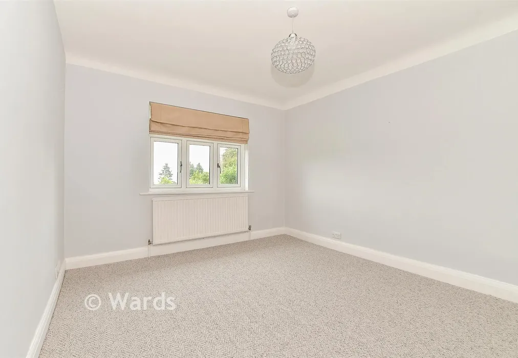 Bedroom 2 - London Road, Hythe, Kent - Wards of Kent