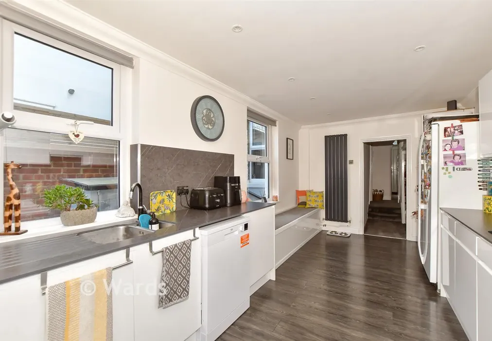 Kitchen - Cherry Tree Avenue, Dover, Kent - Wards of Kent