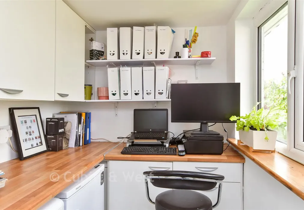 Office/ Utility - Elsted Crescent, Hollingbury, Brighton, East Sussex - Wards of Kent