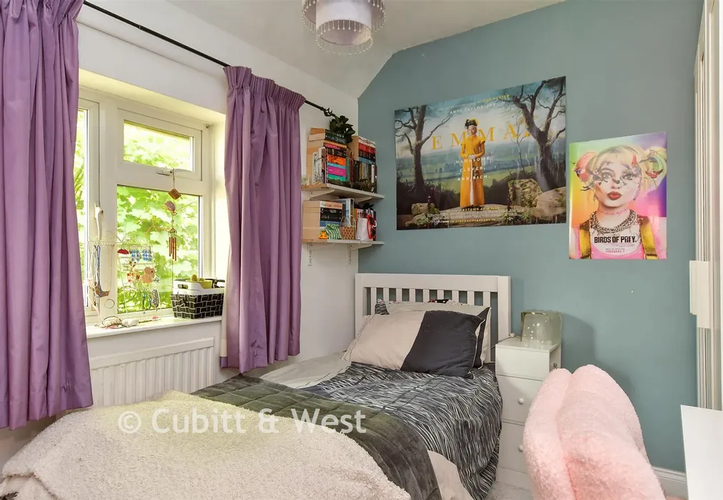 Bedroom 3 - Elsted Crescent, Hollingbury, Brighton, East Sussex - Wards of Kent