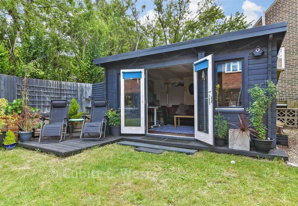 Garden Cabin - Elsted Crescent, Hollingbury, Brighton, East Sussex - Wards of Kent