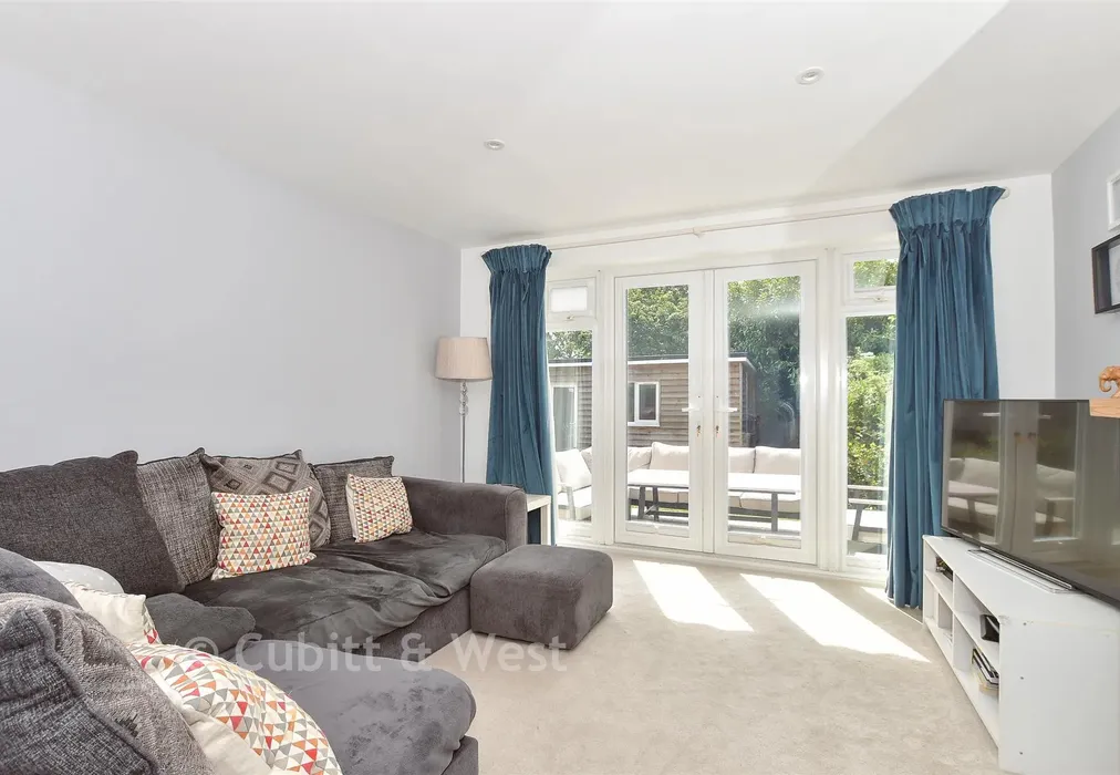 Lounge - Cranleigh Mead, Cranleigh, Surrey - Wards of Kent