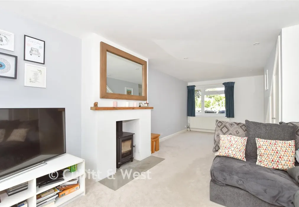 Lounge - Cranleigh Mead, Cranleigh, Surrey - Wards of Kent