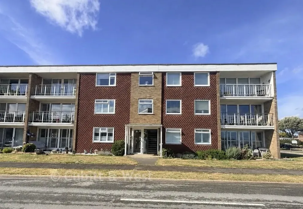 Front Shot - Chanctonbury Road, Rustington, West Sussex - Wards of Kent