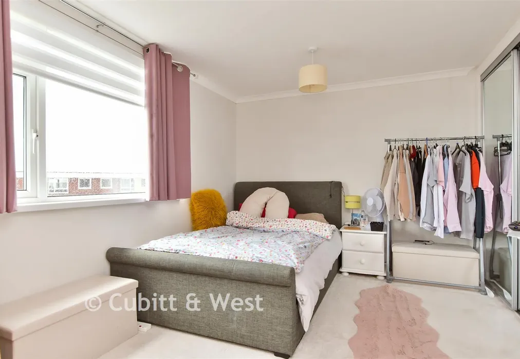 Bedroom 1 - Chanctonbury Road, Rustington, West Sussex - Wards of Kent