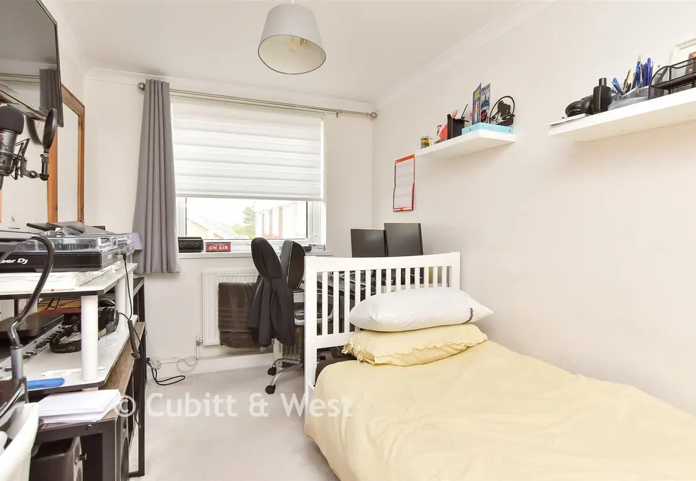 Bedroom 3 - Chanctonbury Road, Rustington, West Sussex - Wards of Kent