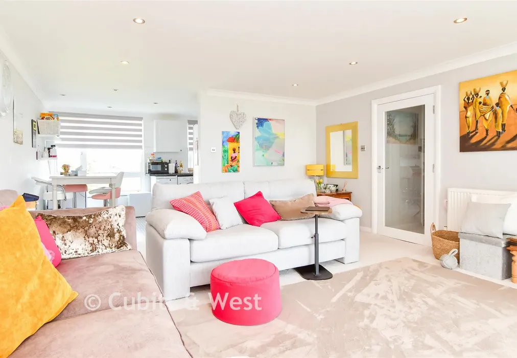 Lounge - Chanctonbury Road, Rustington, West Sussex - Wards of Kent
