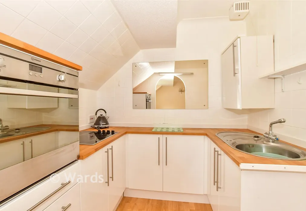 Kitchen - Bartholomew Street, Hythe, Kent - Wards of Kent