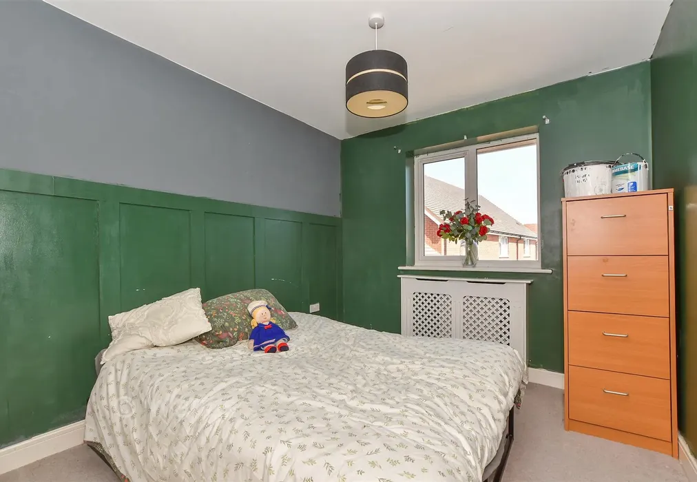 Bedroom 2 - de Montfort Drive, Sellindge, Kent - Wards of Kent