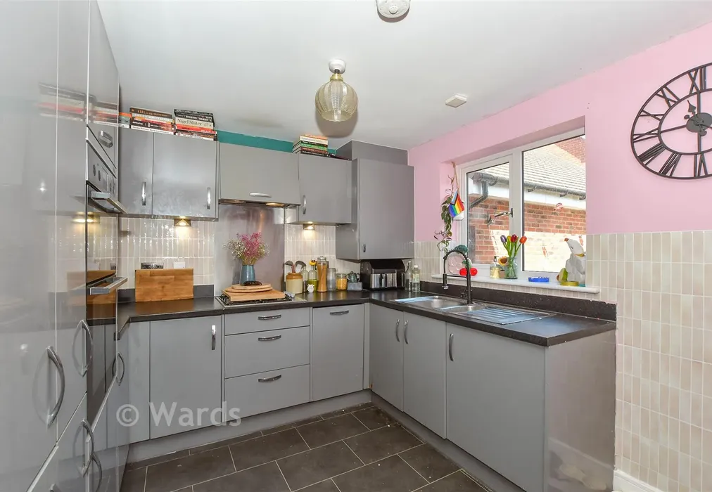 Kitchen/Diner - de Montfort Drive, Sellindge, Kent - Wards of Kent