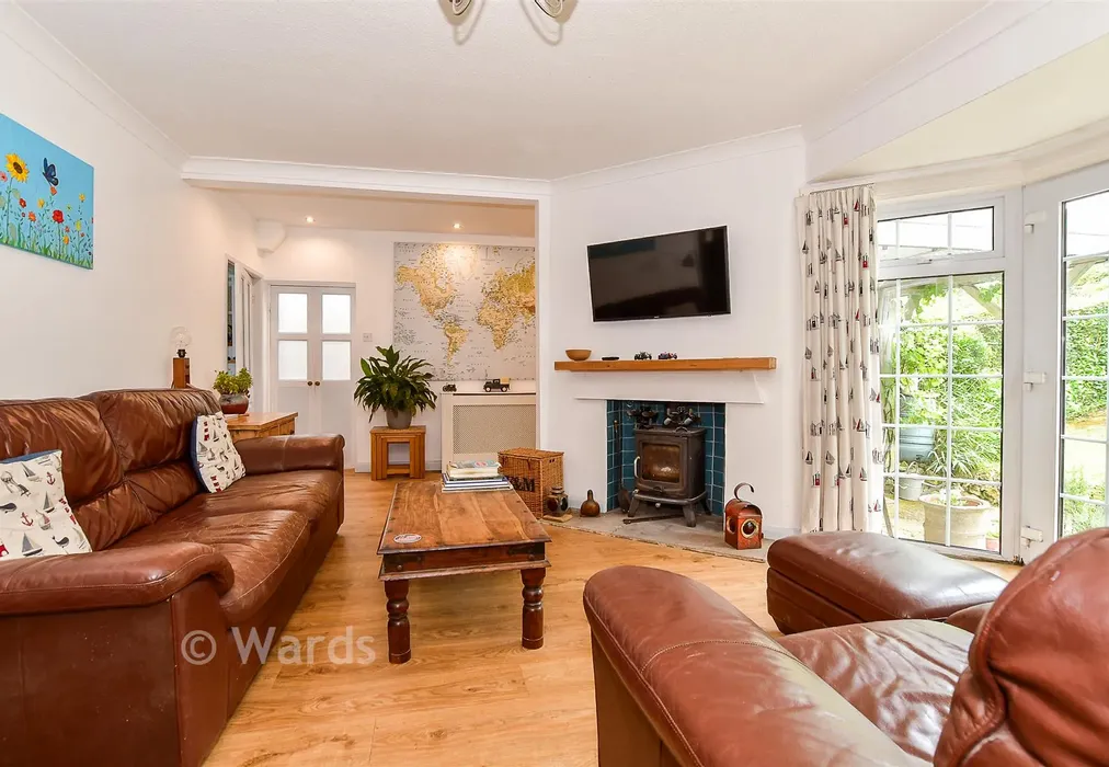 Lounge - Tanners Hill Gardens, Hythe, Kent - Wards of Kent