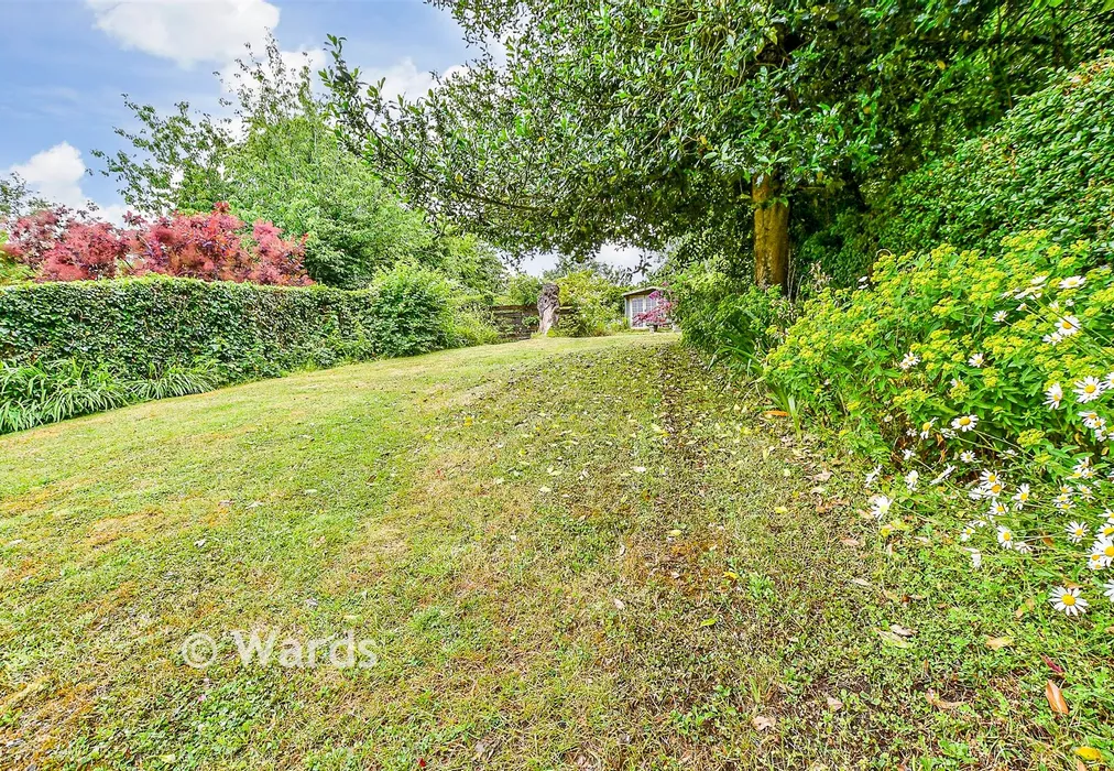 Rear Garden - Tanners Hill Gardens, Hythe, Kent - Wards of Kent