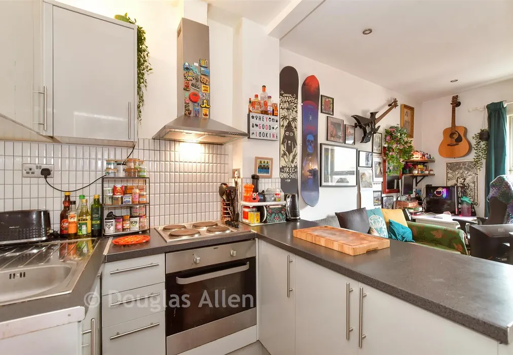 Kitchen - Hoe Street, Walthamstow - Wards of Kent