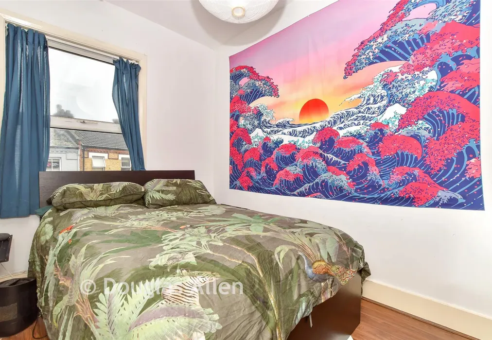 Bedroom - Hoe Street, Walthamstow - Wards of Kent