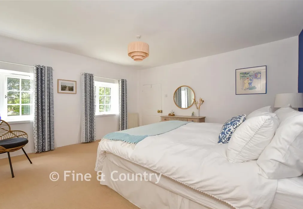 Bedroom 2 - Thorncross Lane, Brighstone, Newport, Isle of Wight - Wards of Kent