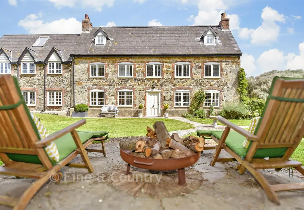 External Lifestyle Photograph - Thorncross Lane, Brighstone, Newport, Isle of Wight - Wards of Kent