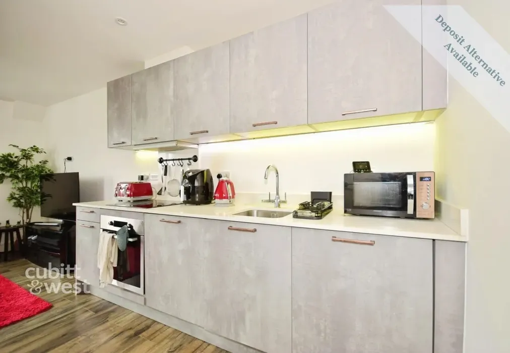 Kitchen - Octagon House, Russell Way, RH10 - Wards of Kent